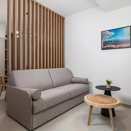 Mara M 2 I M 3 Heated Pool * Omišalj