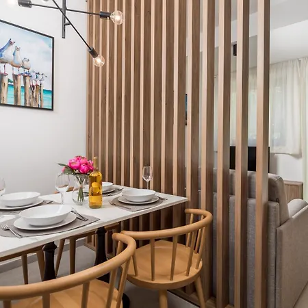 Mara M 2 I M 3 Heated Pool Omišalj