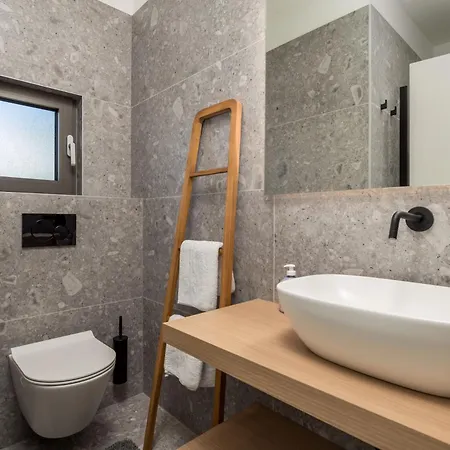 Apartment Mara M 2 I M 3 Heated Pool Omisalj