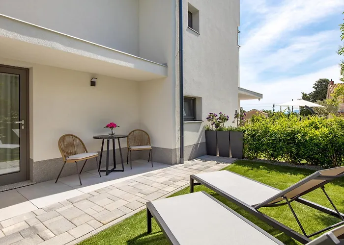 Διαμέρισμα Mara M 2 I M 3 Heated Pool