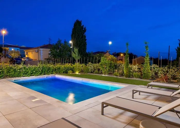 Mara M 2 I M 3 Heated Pool Διαμέρισμα *