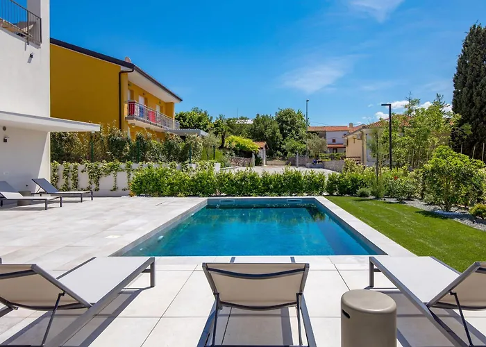 Διαμέρισμα Mara M 2 I M 3 Heated Pool Omišalj