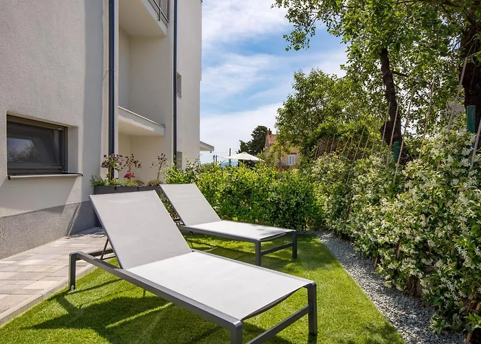 Mara M 2 I M 3 Heated Pool