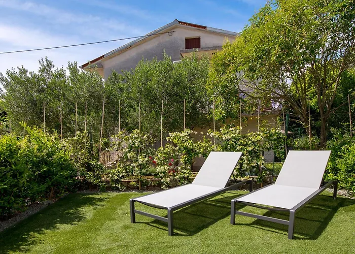 Mara M 2 I M 3 Heated Pool