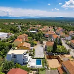 Apartament Mara M 2 I M 3 Heated Pool
