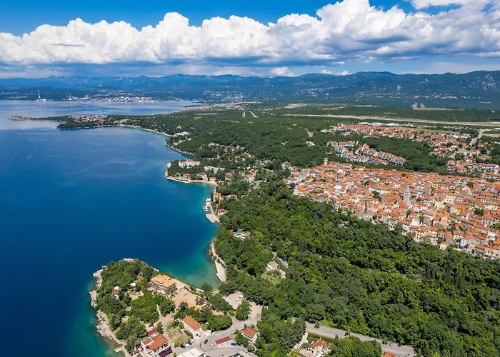 Mara M 2 I M 3 Heated Pool Lejlighed Omišalj